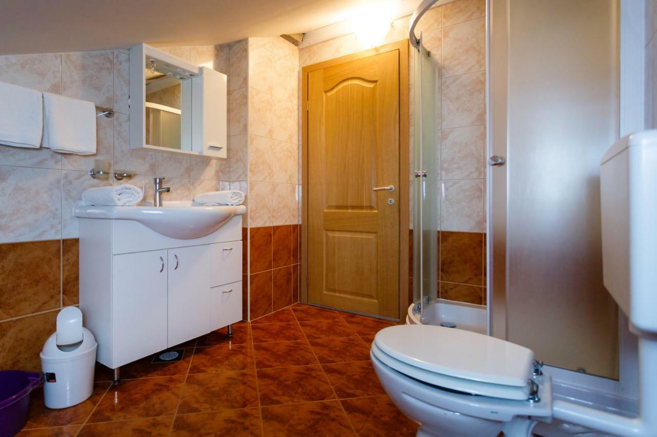 Apartment Aleksandra Malinska Luaran gambar