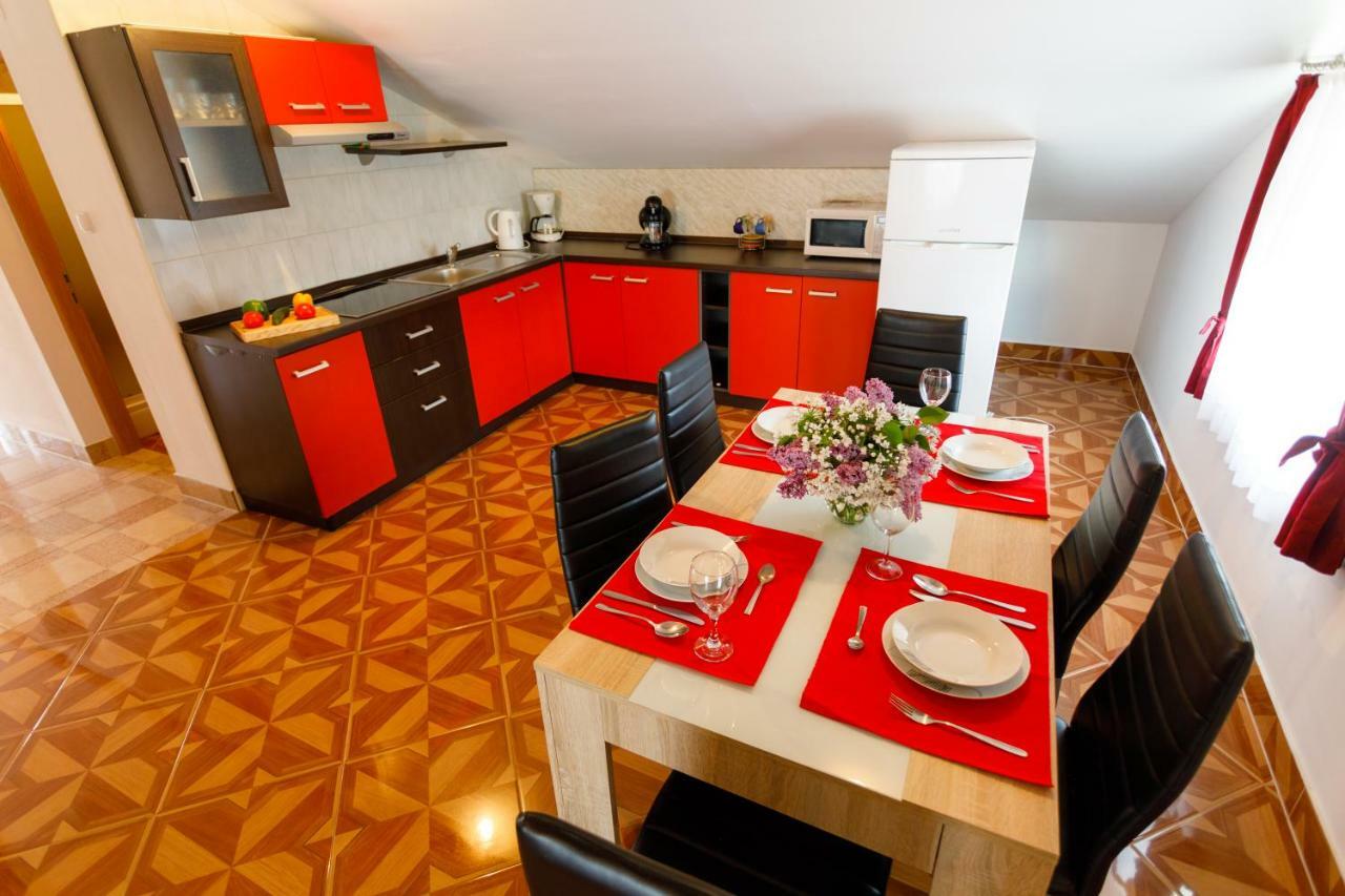 Apartment Aleksandra Malinska Luaran gambar
